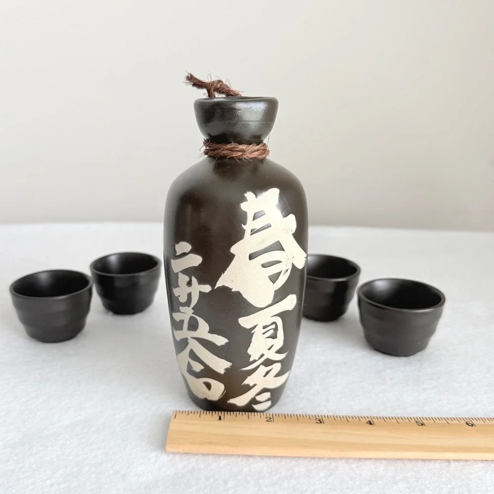 Japanese Sake Set Ceramic Black White Kanji Calligraphy 5pc Tokkuri 4 Cups